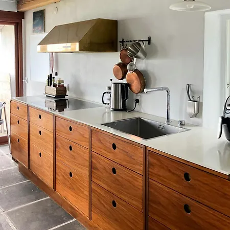 Fisherman's House By Lillebaelt With A Unique View 펜션