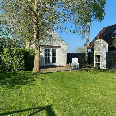 Fisherman's House By Lillebaelt With A Unique View *